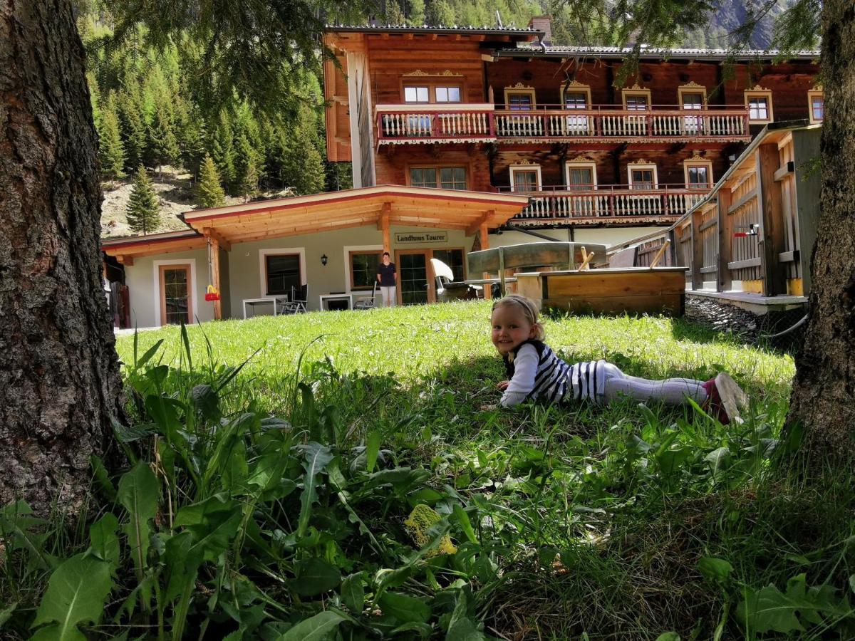 Landhaus Taurer Kals-am Großglockner Zewnętrze zdjęcie